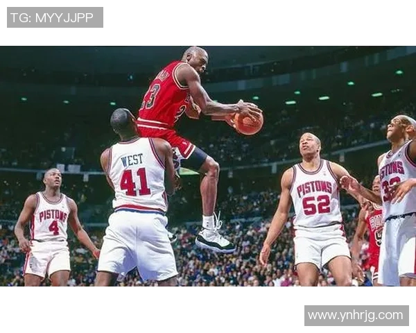 1997年公牛队与热火队的经典对决回顾与分析 1997年公牛队与热火队的经典对决回顾与分析