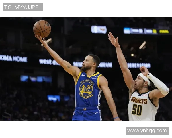 2016至2017赛季NBA勇士与雷霆激战回顾及精彩瞬间分析